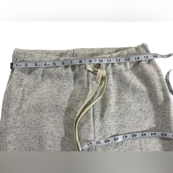 THREAD & Supply Light Heather Gray Fleece Joggers Medium Excellent Condition - Picture 8 of 8